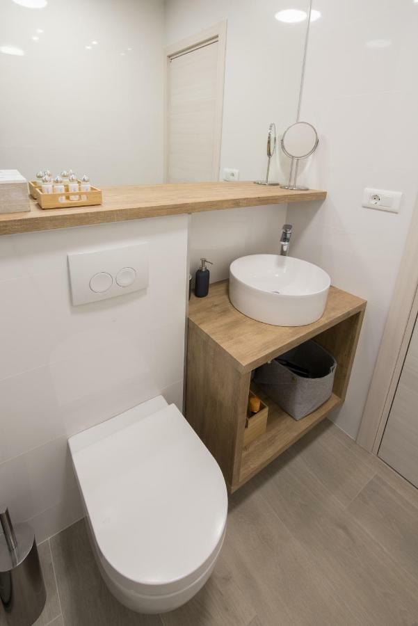 Art Design Apartments Pula Ngoại thất bức ảnh