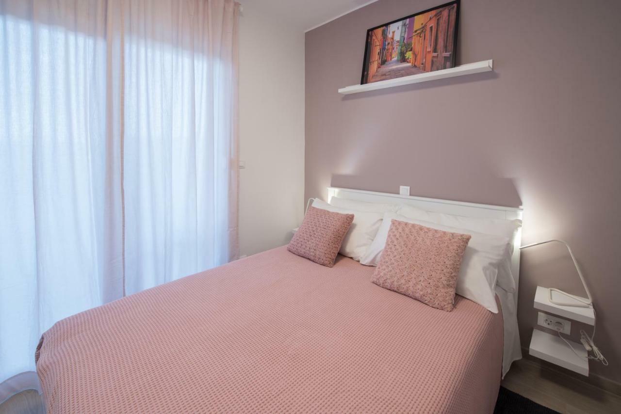 Art Design Apartments Pula Ngoại thất bức ảnh