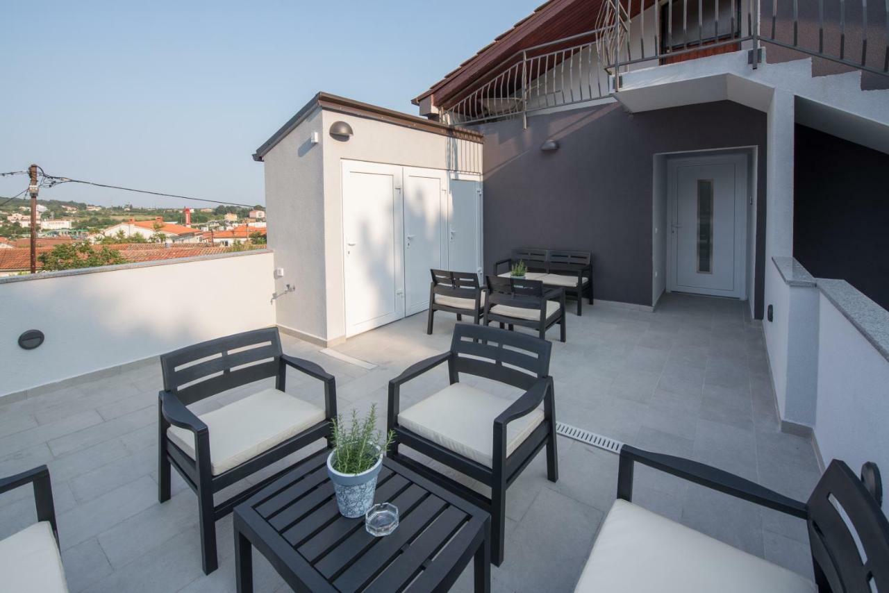 Art Design Apartments Pula Ngoại thất bức ảnh